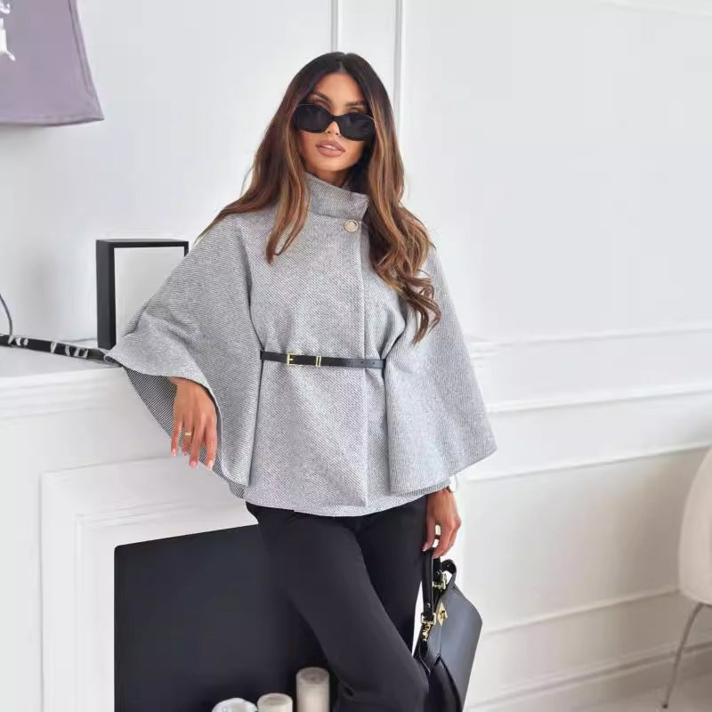 Poncho Mila con cintura | Modernità e fascino
